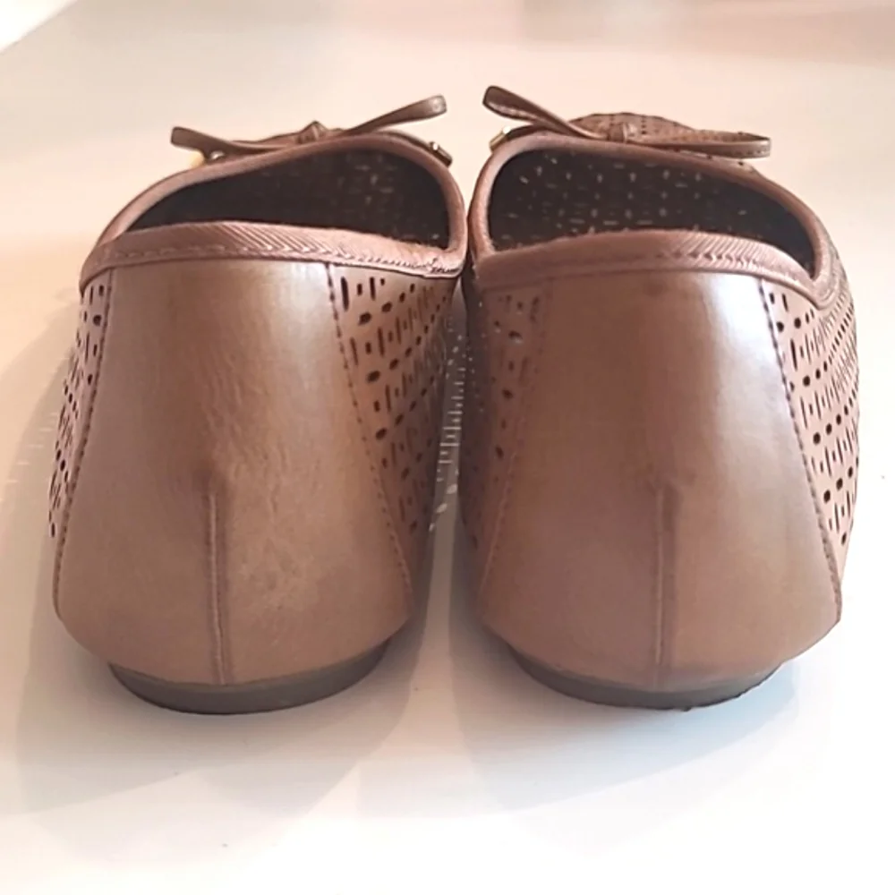 Kelly & Katie Ballet Jelly Flat Perforated Slip Resistant Flexible Slide On Flex